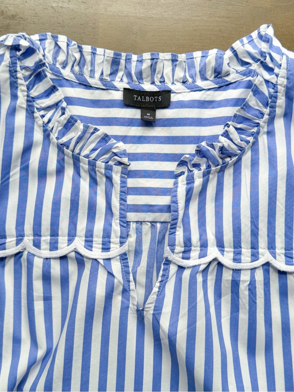 Talbots Blue & White Striped Ruffle Yoke Scalloped Sleeve 100% Cotton Blouse - Picture 3 of 8